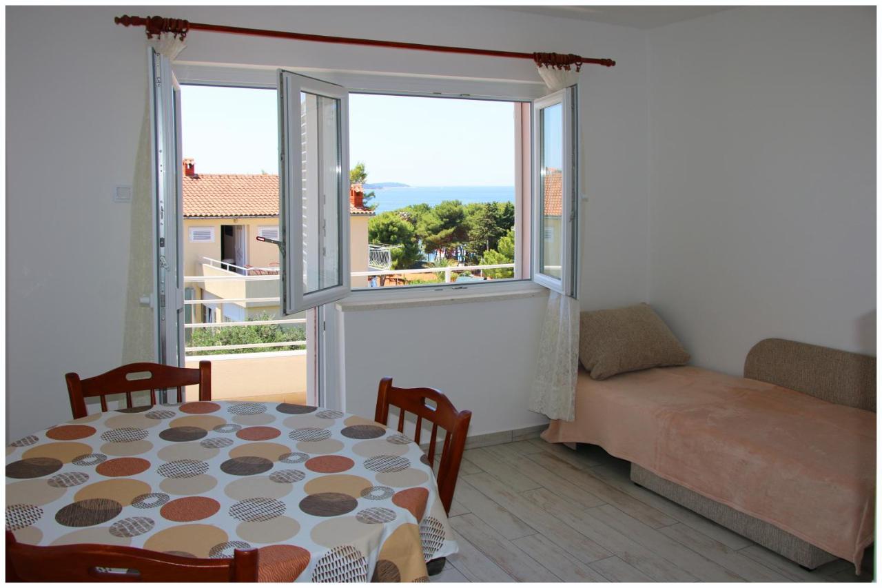 Apartment Maxim Primosten Luaran gambar