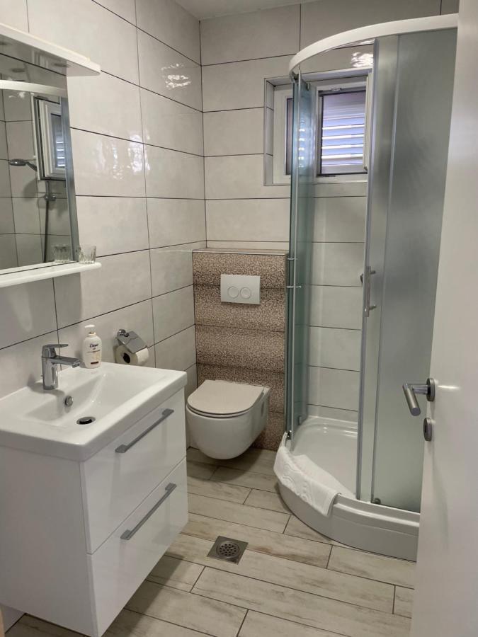 Apartment Maxim Primosten Luaran gambar