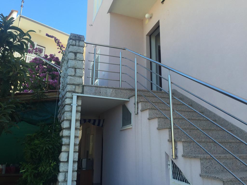 Apartment Maxim Primosten Luaran gambar