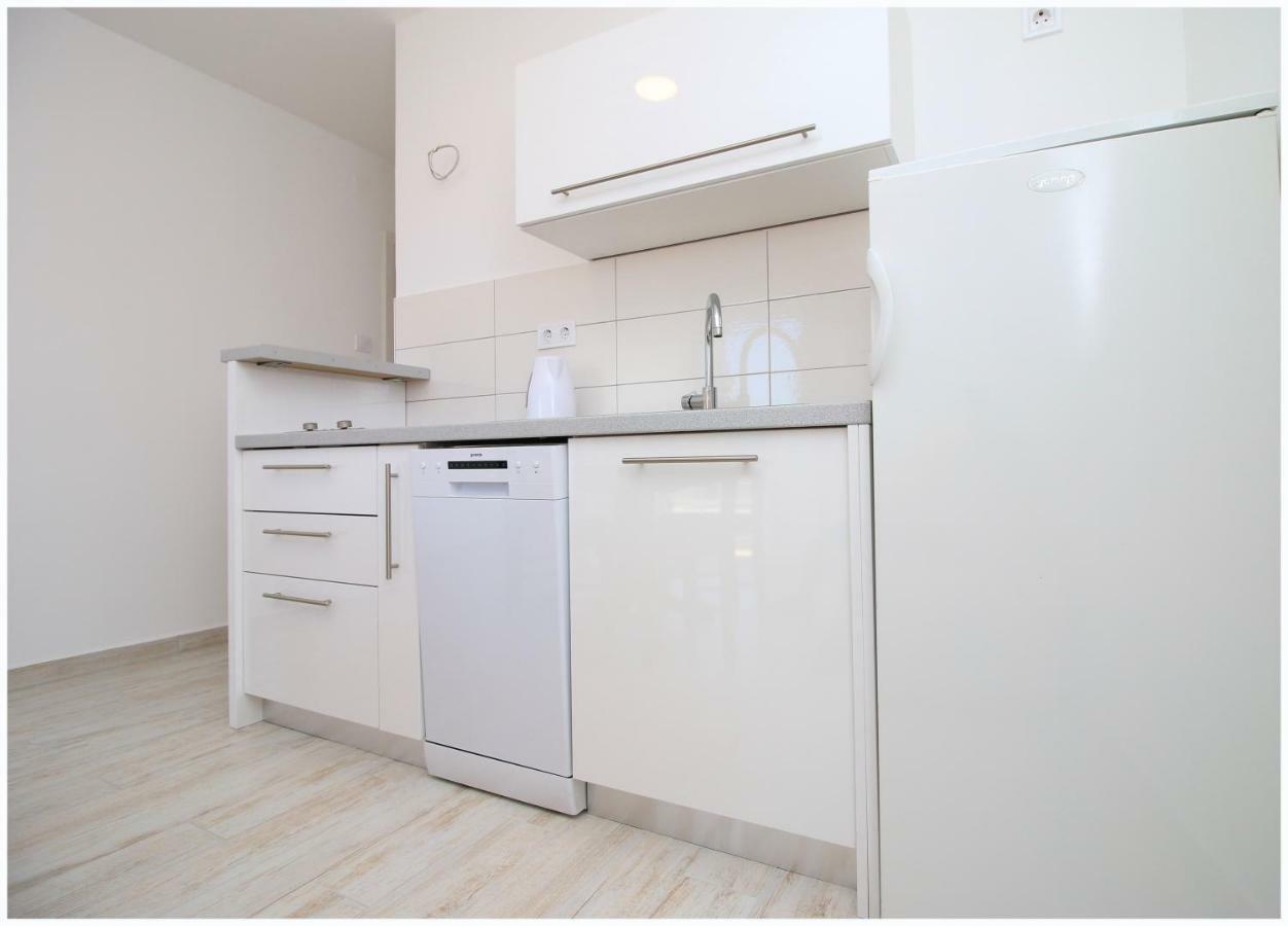 Apartment Maxim Primosten Luaran gambar