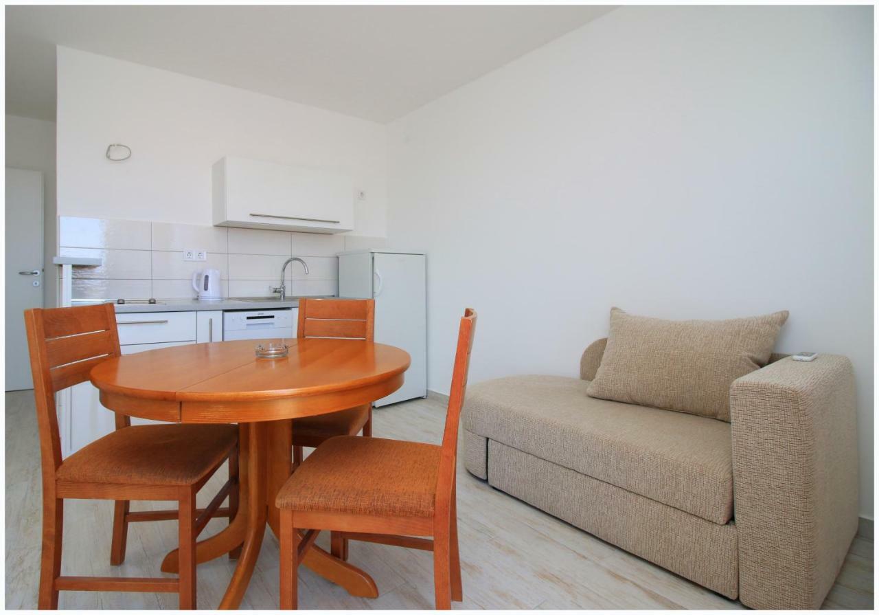 Apartment Maxim Primosten Luaran gambar