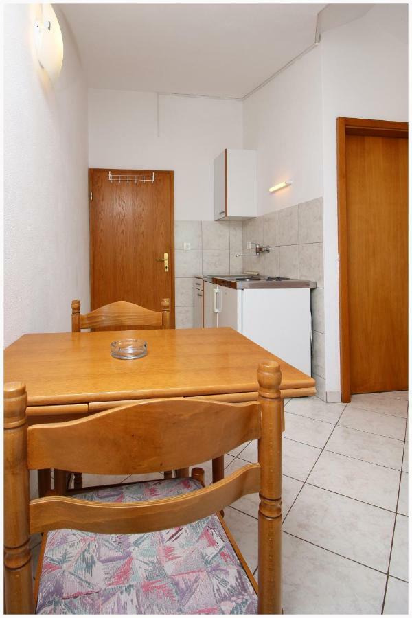 Apartment Maxim Primosten Luaran gambar