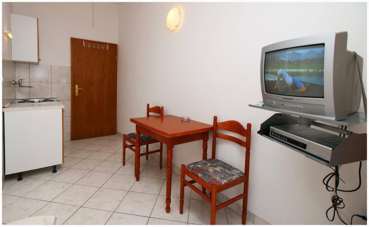 Apartment Maxim Primosten Luaran gambar